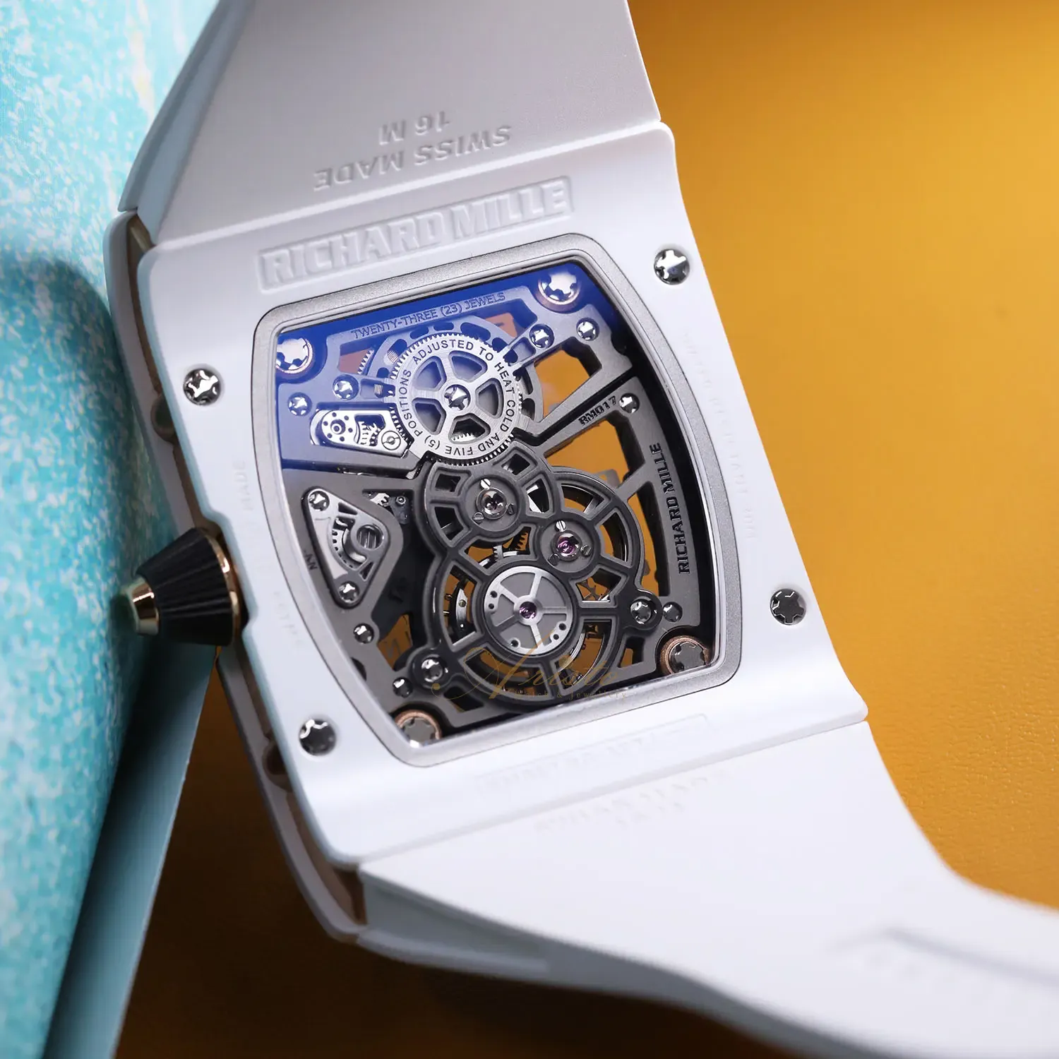 RM017 White Ceramic image 8
