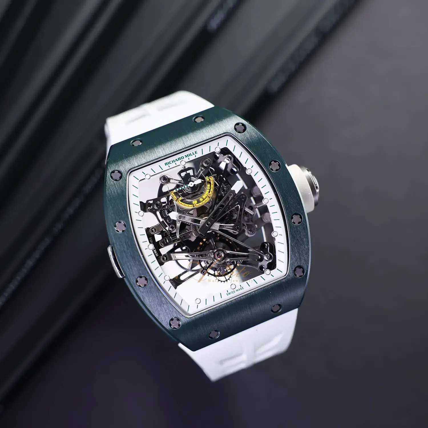 RM38-01 Green Ceramic image 2