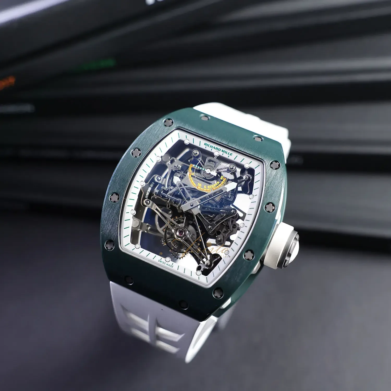 RM38-01 Green Ceramic image 3